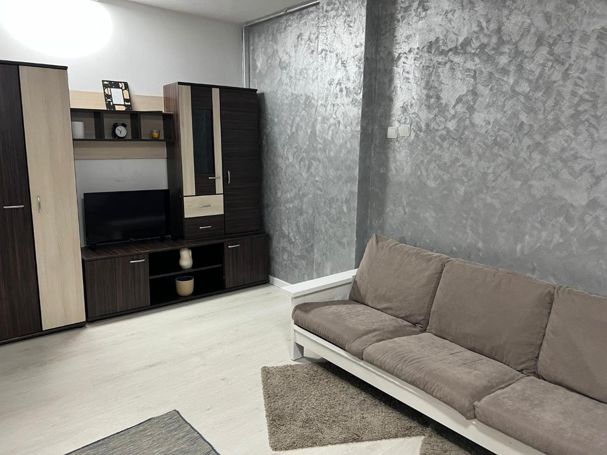 Compact House Appartement Cluj-Napoca Buitenkant foto