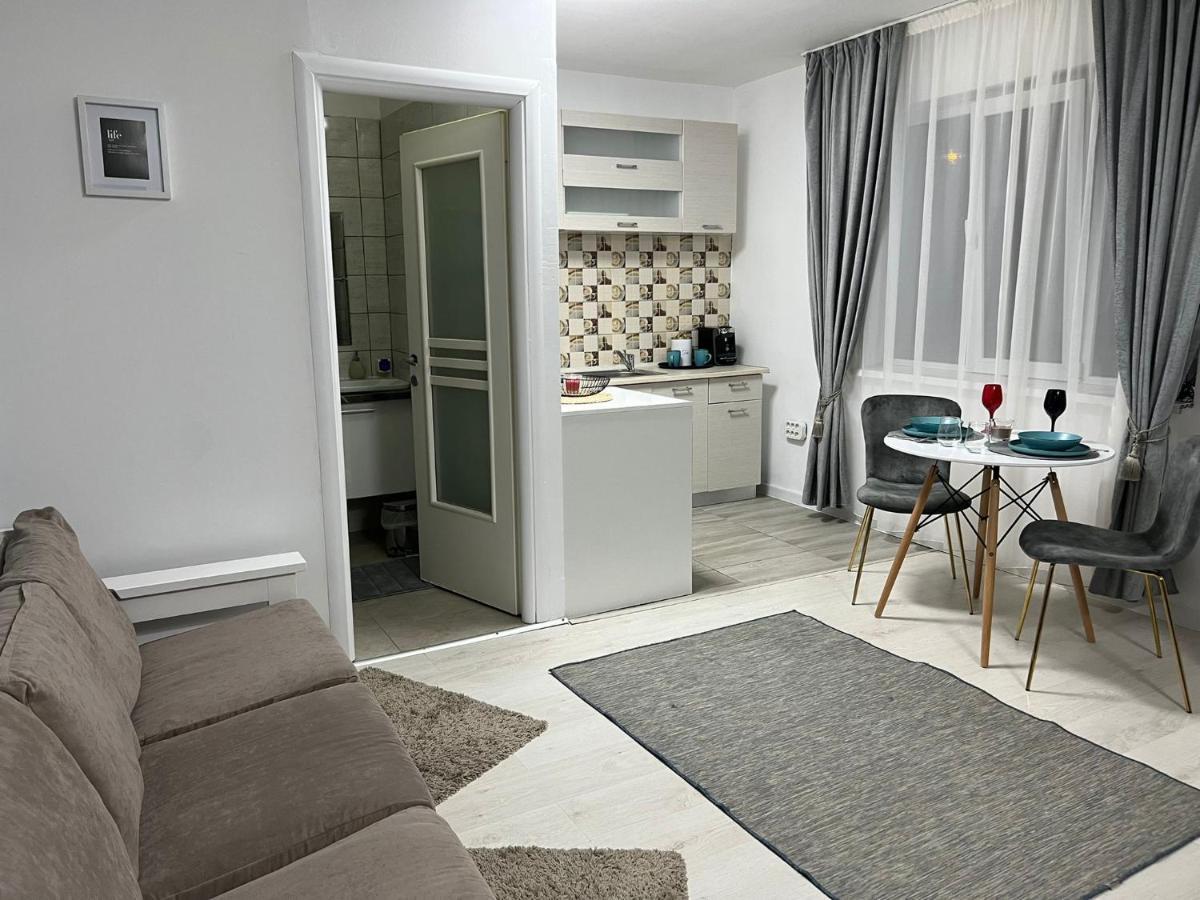 Compact House Appartement Cluj-Napoca Buitenkant foto