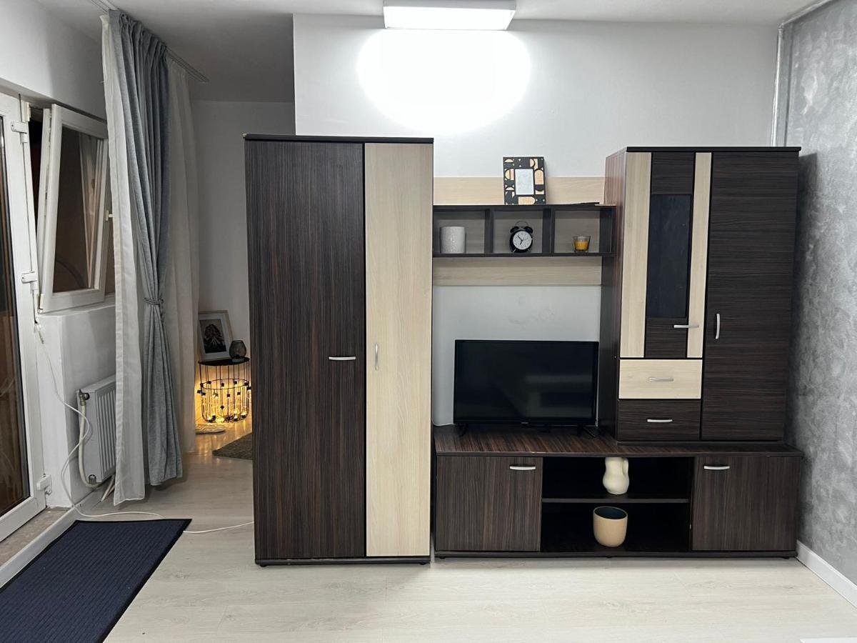 Compact House Appartement Cluj-Napoca Buitenkant foto