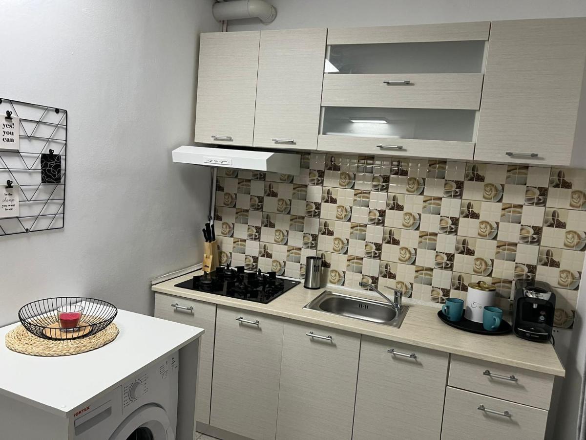 Compact House Appartement Cluj-Napoca Buitenkant foto
