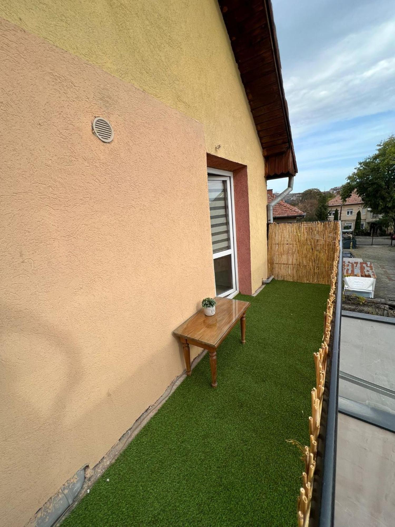 Compact House Appartement Cluj-Napoca Buitenkant foto