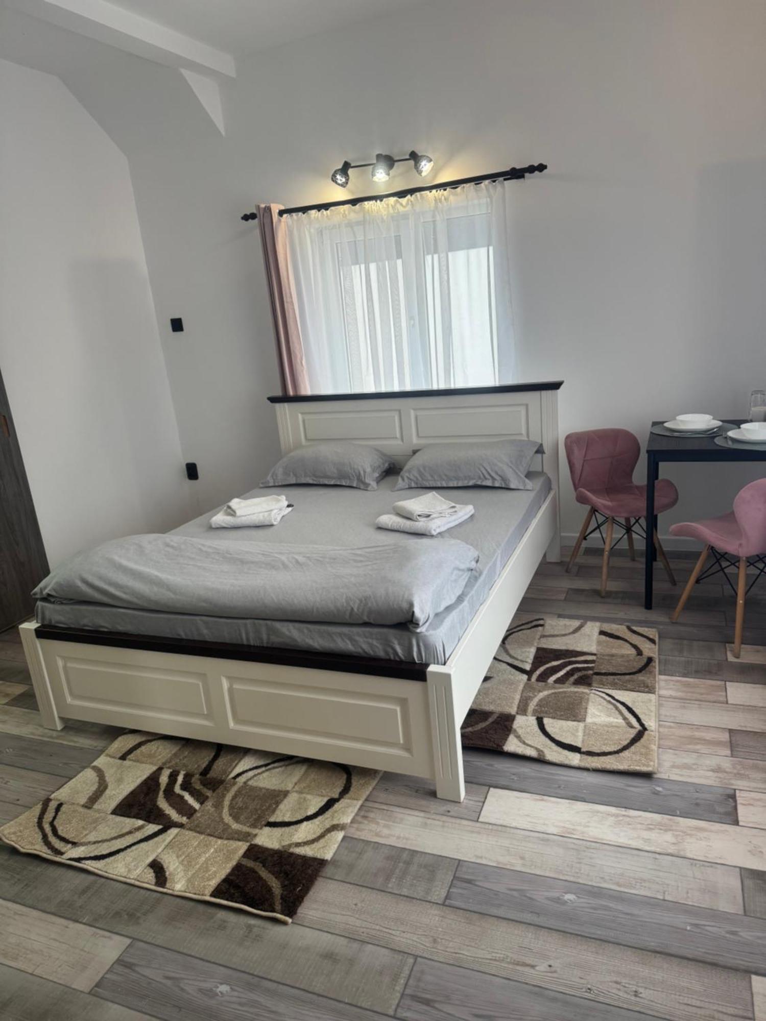 Compact House Appartement Cluj-Napoca Buitenkant foto