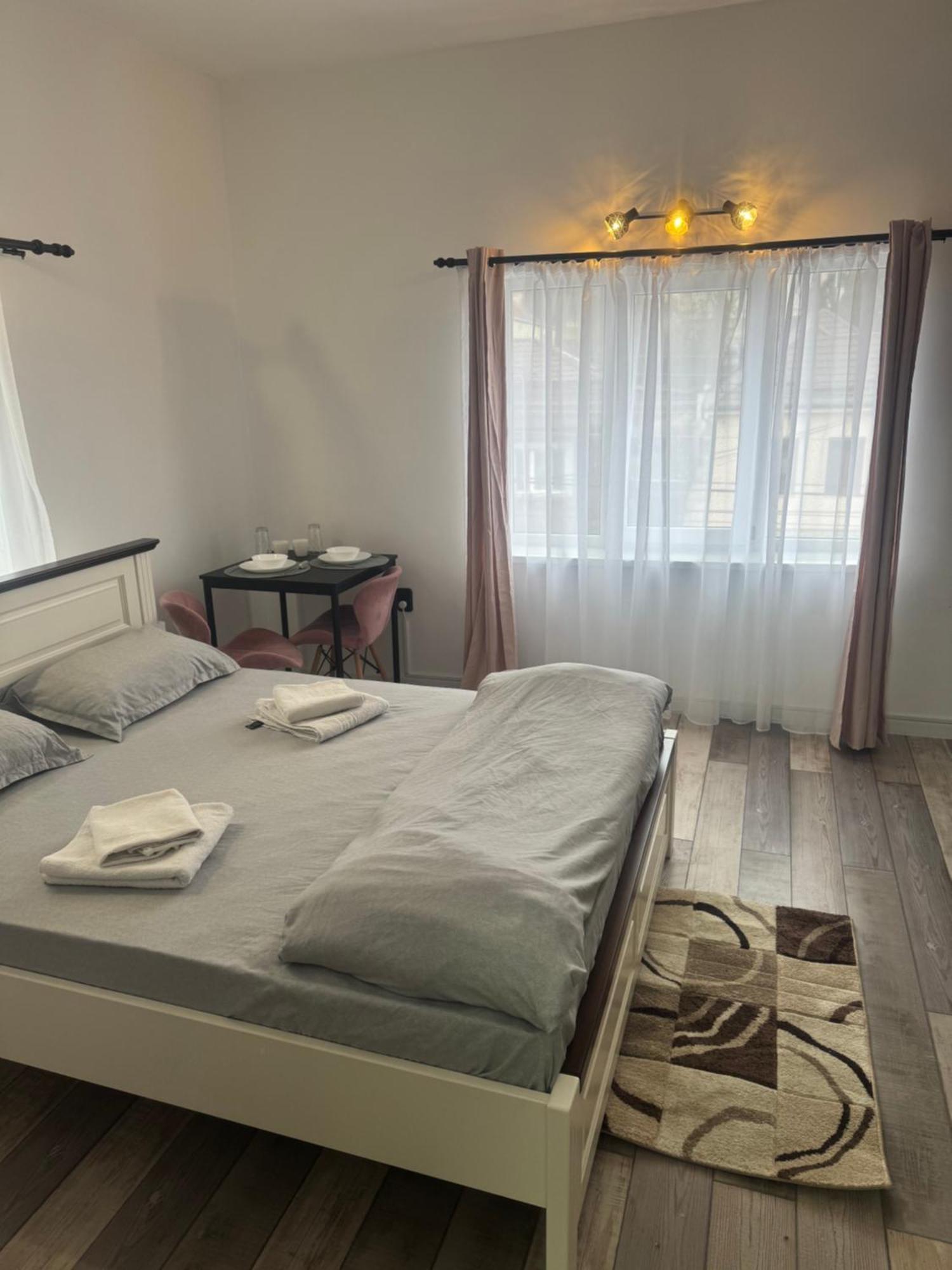 Compact House Appartement Cluj-Napoca Buitenkant foto