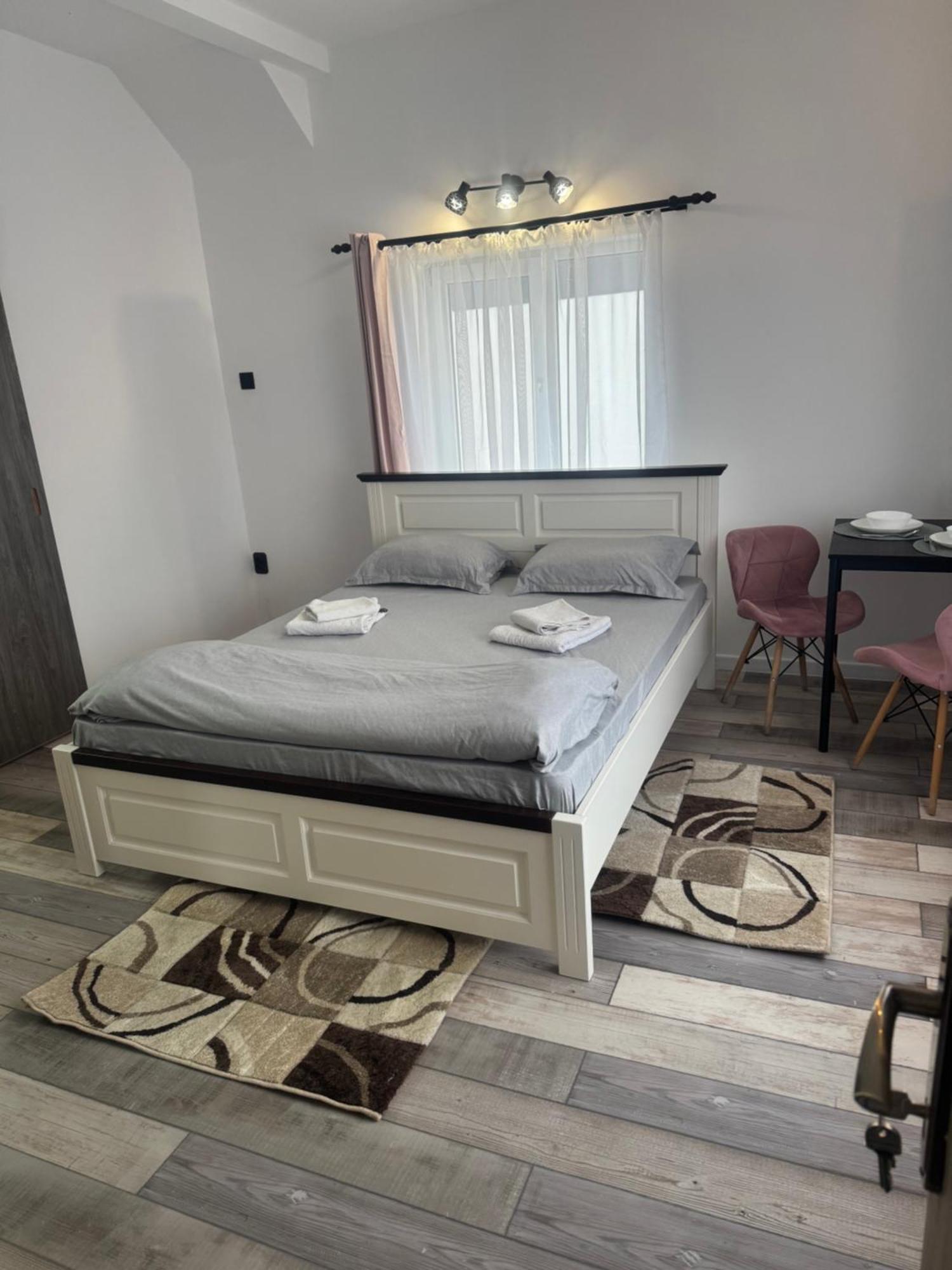Compact House Appartement Cluj-Napoca Buitenkant foto